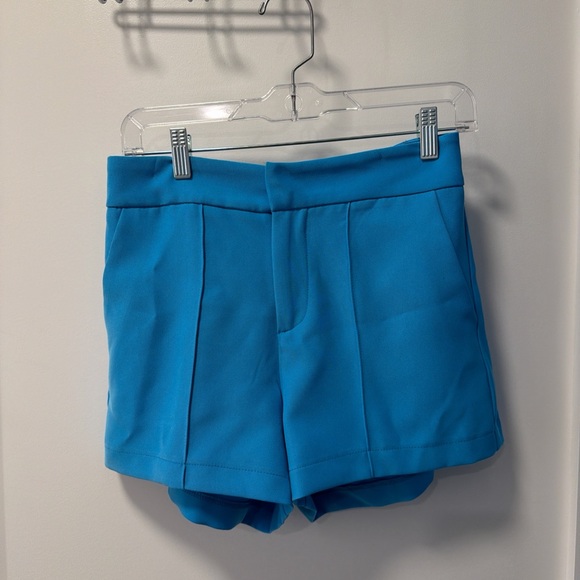 Elegant Blue Women's Jumpsuit - Picture 4 of 5